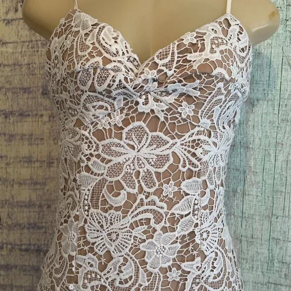 Guess Sleeveless White Floral Lace Bodycon Mini Dress Spaghetti Strap Tan Slip S - Picture 5 of 11